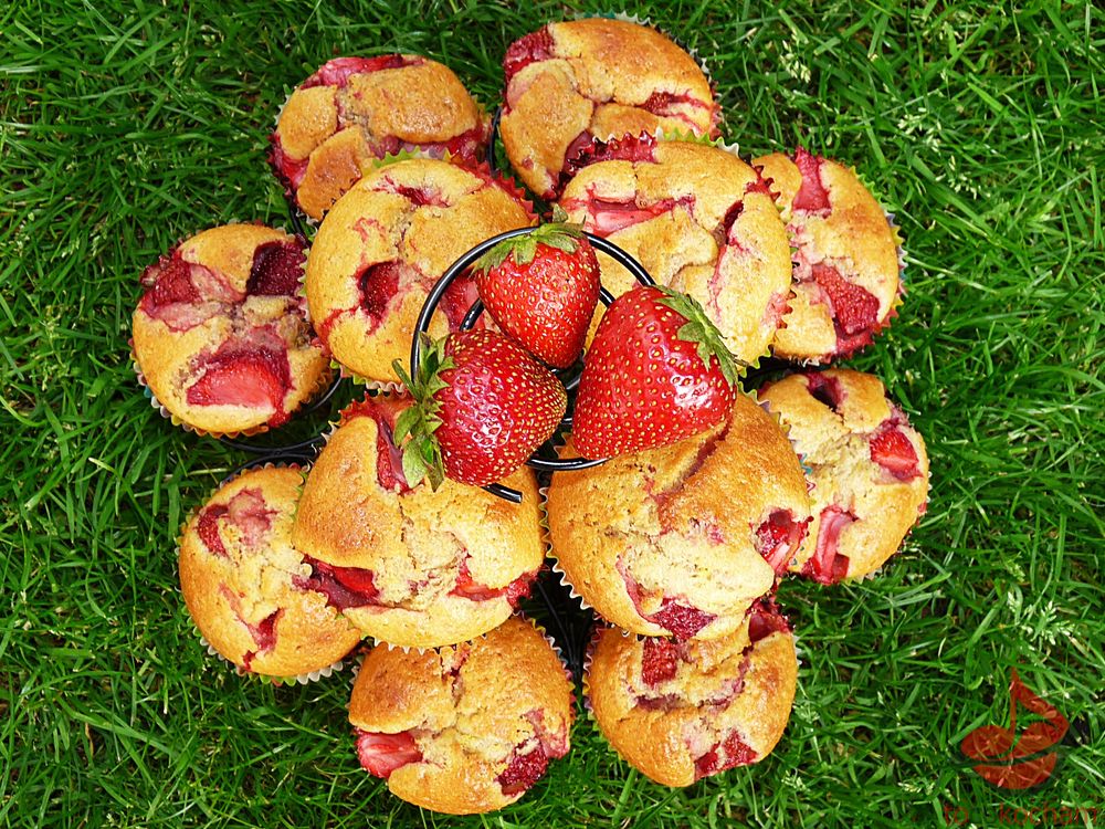 Muffinki z truskawkami tocokocham.com