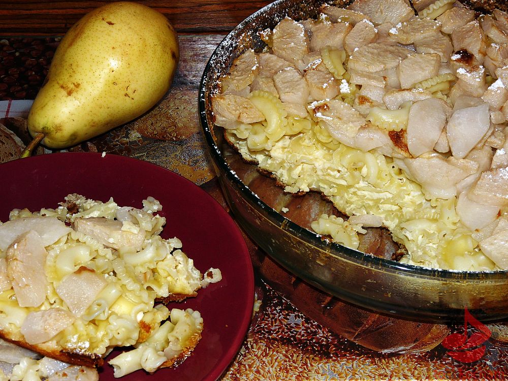 Zapiekanka makaronowa z gruszkami tocokocham.com