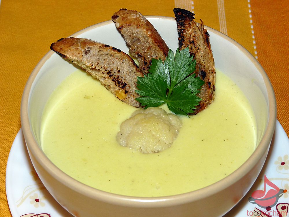 Zupa krem z kalafiora tocokocham.com
