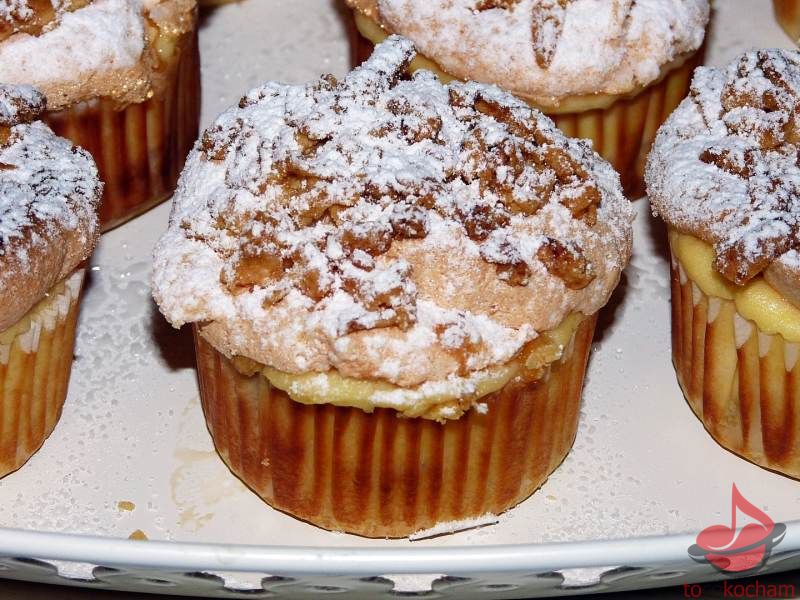Muffinki serowo-brzoskwiniowe tocokocham.com
