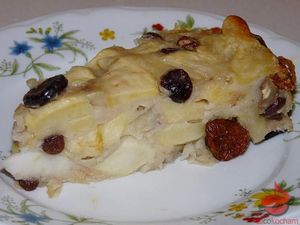 Cytrynowy jabłecznik z bakaliami tocokocham.com