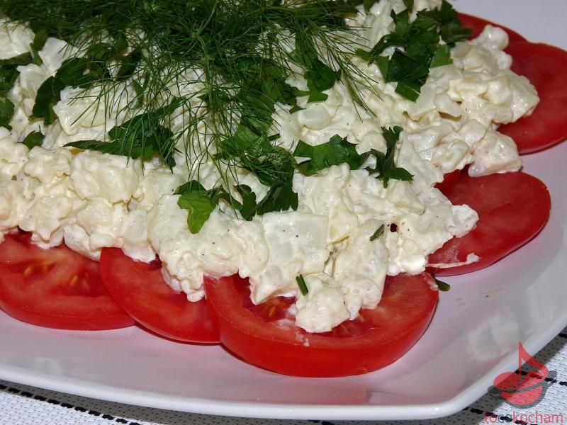 Pomidory z kalafiorem w majonezie tocokocham.com