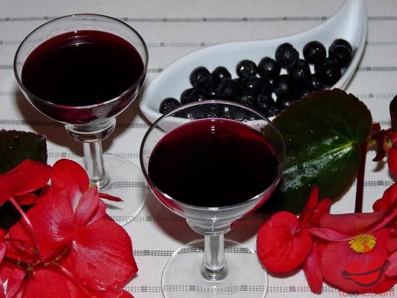 Nalewka aroniowa - aroniówka tocokocham.com